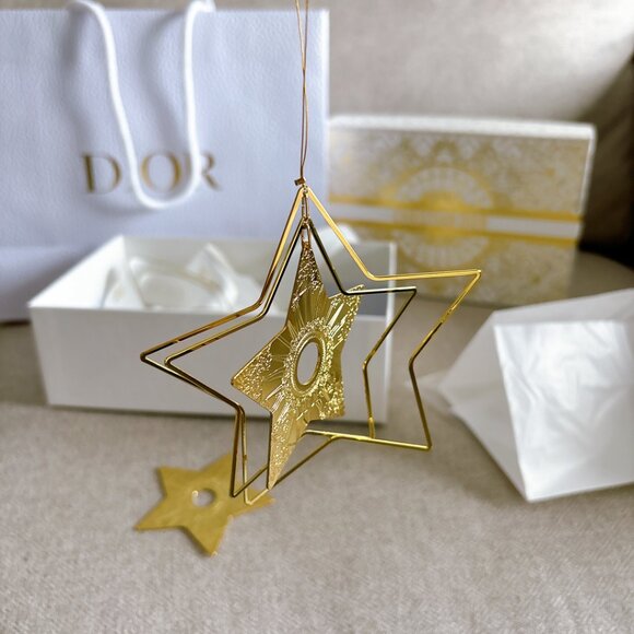 BRAND NEW DIOR CHRISTMAS STAR WITH FULL PACKAGING - Picture 7 of 12